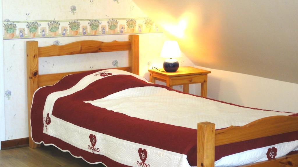 Les Chemins Verts Buissard Kamer foto