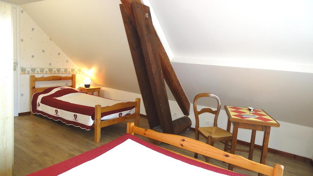 Les Chemins Verts Buissard Kamer foto