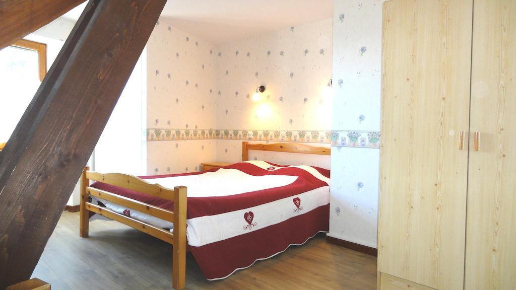 Les Chemins Verts Buissard Kamer foto